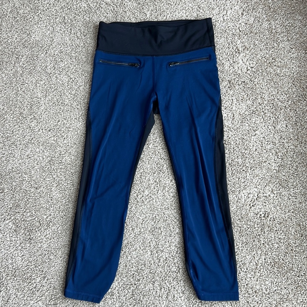 GapFit color block leggings with front zippers